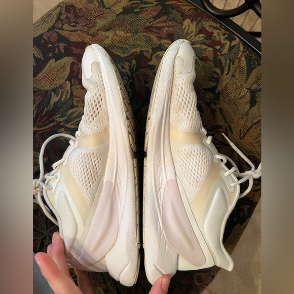lululemon athletica Women's Cream Athletic Shoes - Picture 5 of 10